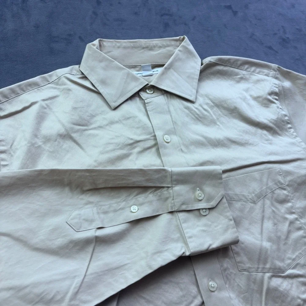 Banana Republic Mens Beige Long Sleeve Button Down Shirt Size L 16-16.5 Preppy